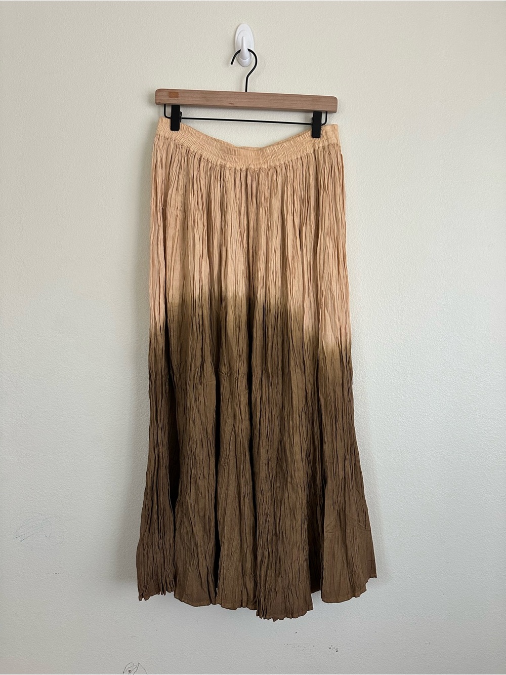 Vintage Y2K Ombre Crinkle Maxi Skirt - Taupe to Brown